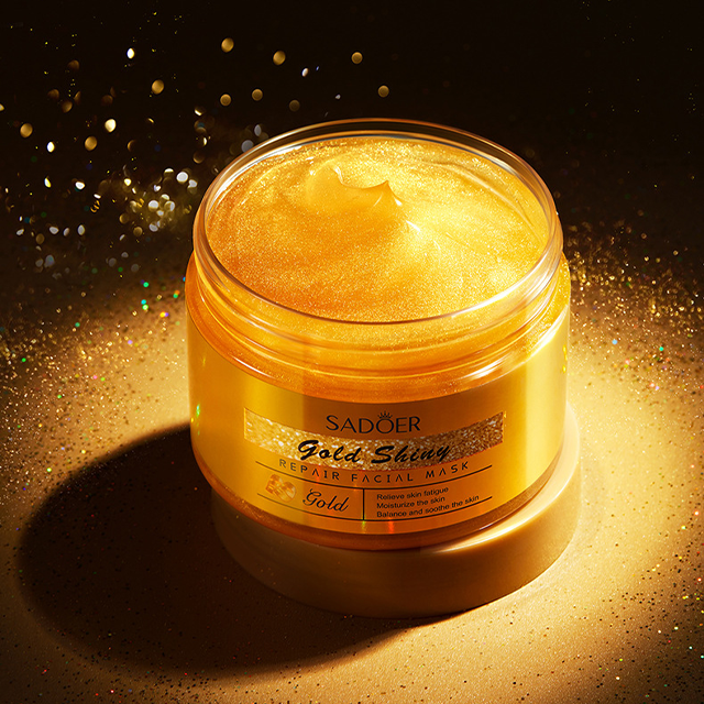 Egy maszk aranylevéllel és retinollal!!